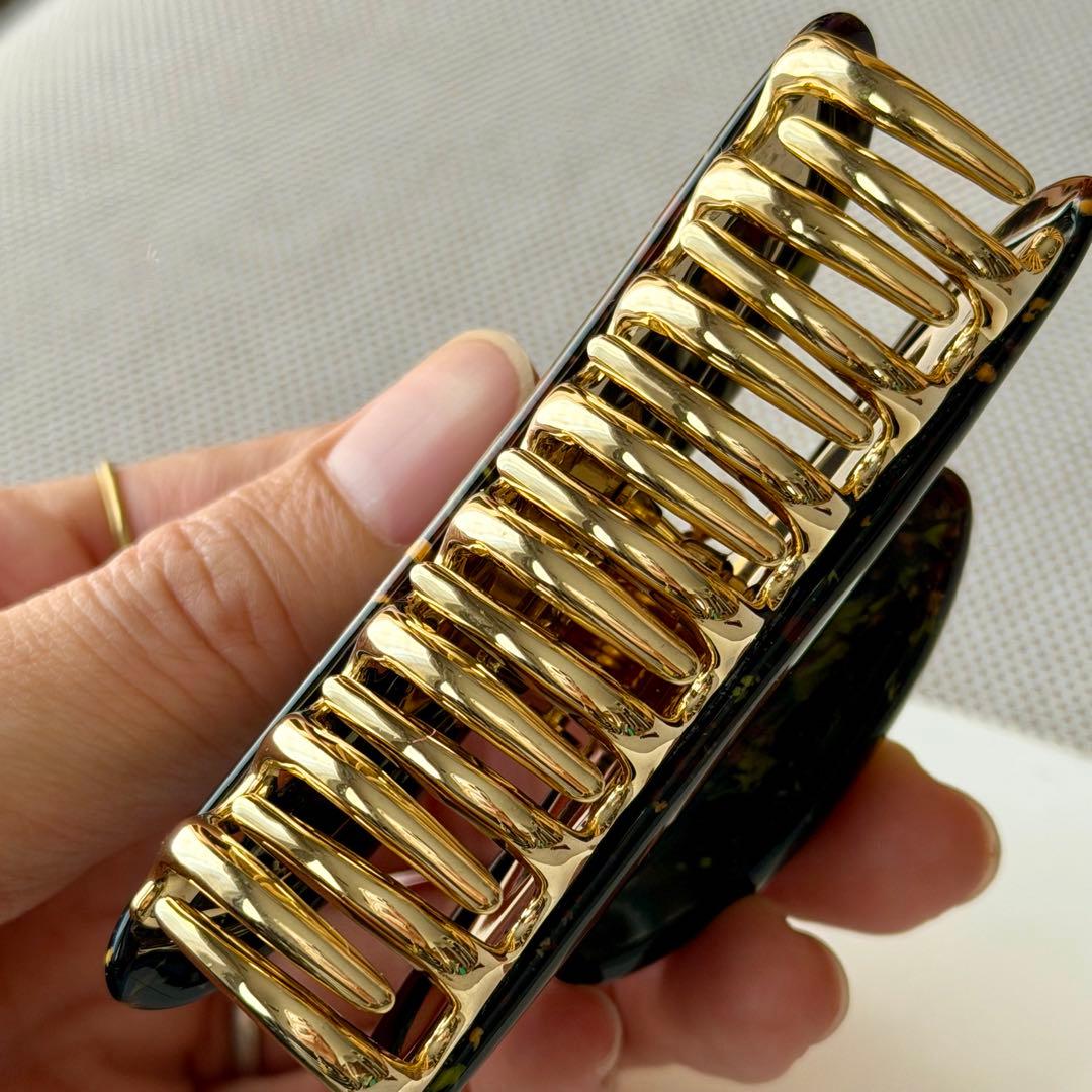 【美品】ほぼ未使用　acca ヘアクリップ 2個セット