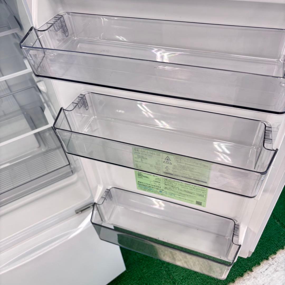 730 東芝　ホワイトカラー　冷蔵庫　100L〜200L 小型　一人暮らし　美品