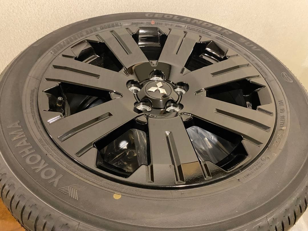 【新車外し】【送料込み】デリカD5 シャモニー タイヤ ホイール 4セット