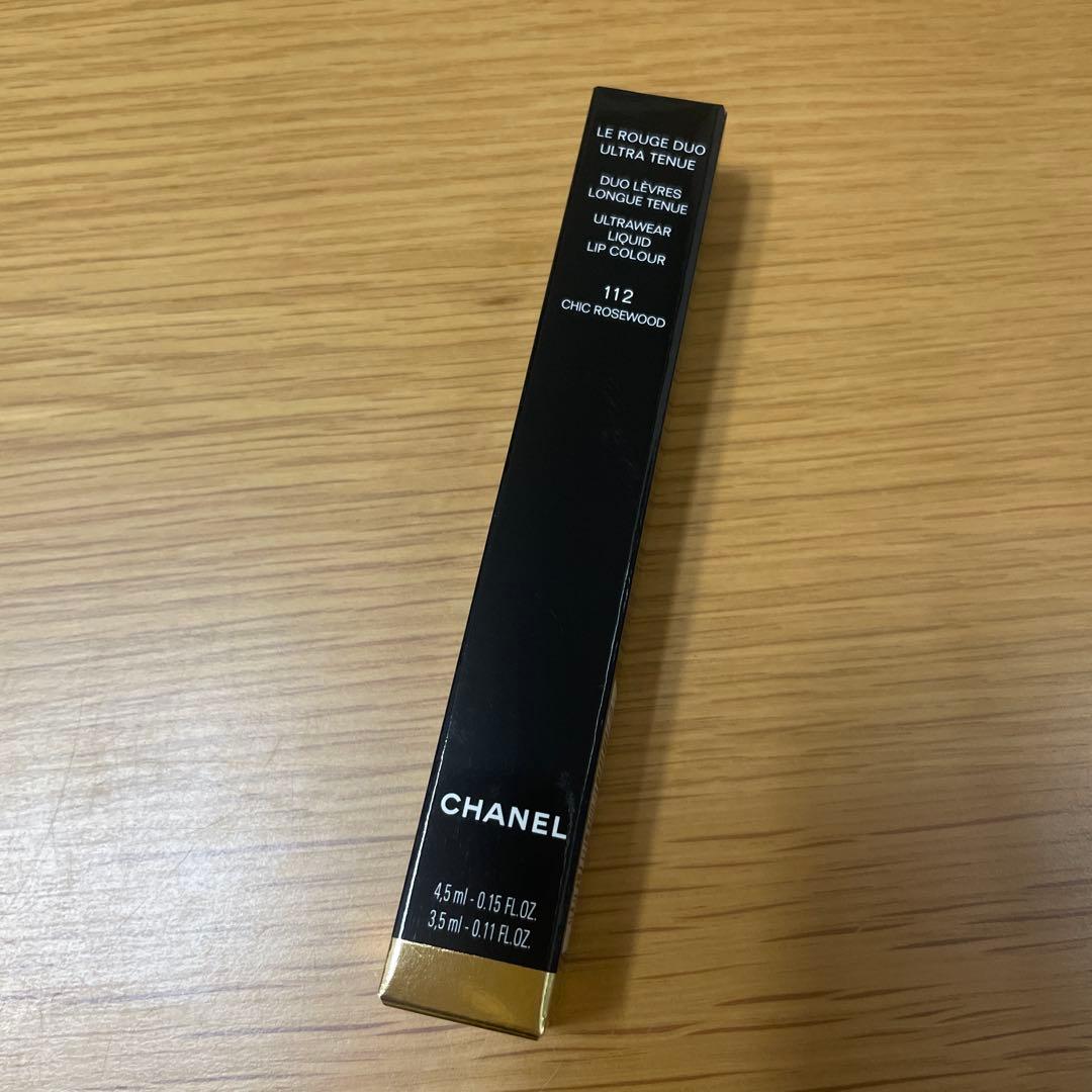 CHANEL ルルージュデュオウルトラトゥニュ 112 シックローズウッド　巾着