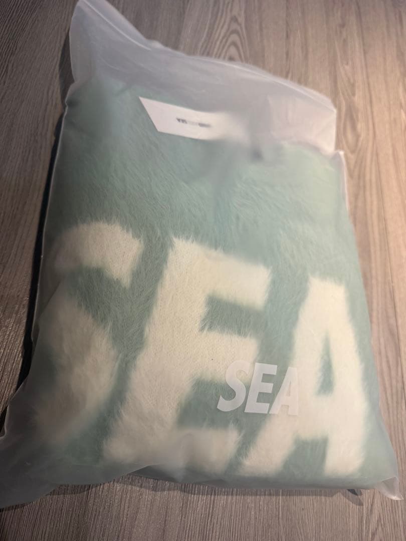 WIND AND SEA ニット（即完売品）