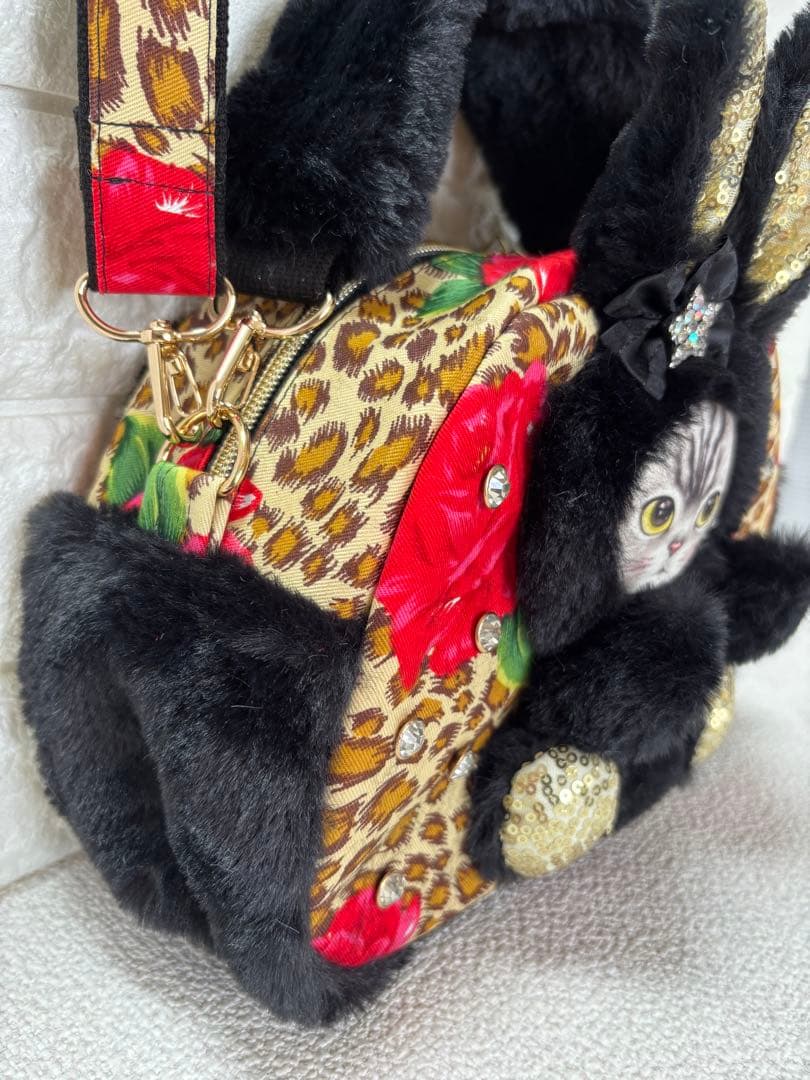 ゆ*ら様 コヤンイサムチョン　ハンドメイド　ファーショルダーバッグ　クロうさちゃ