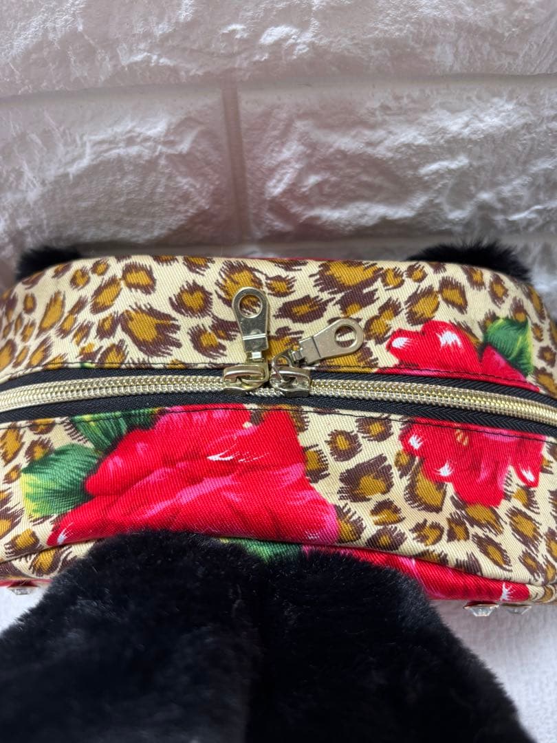 ゆ*ら様 コヤンイサムチョン　ハンドメイド　ファーショルダーバッグ　クロうさちゃ