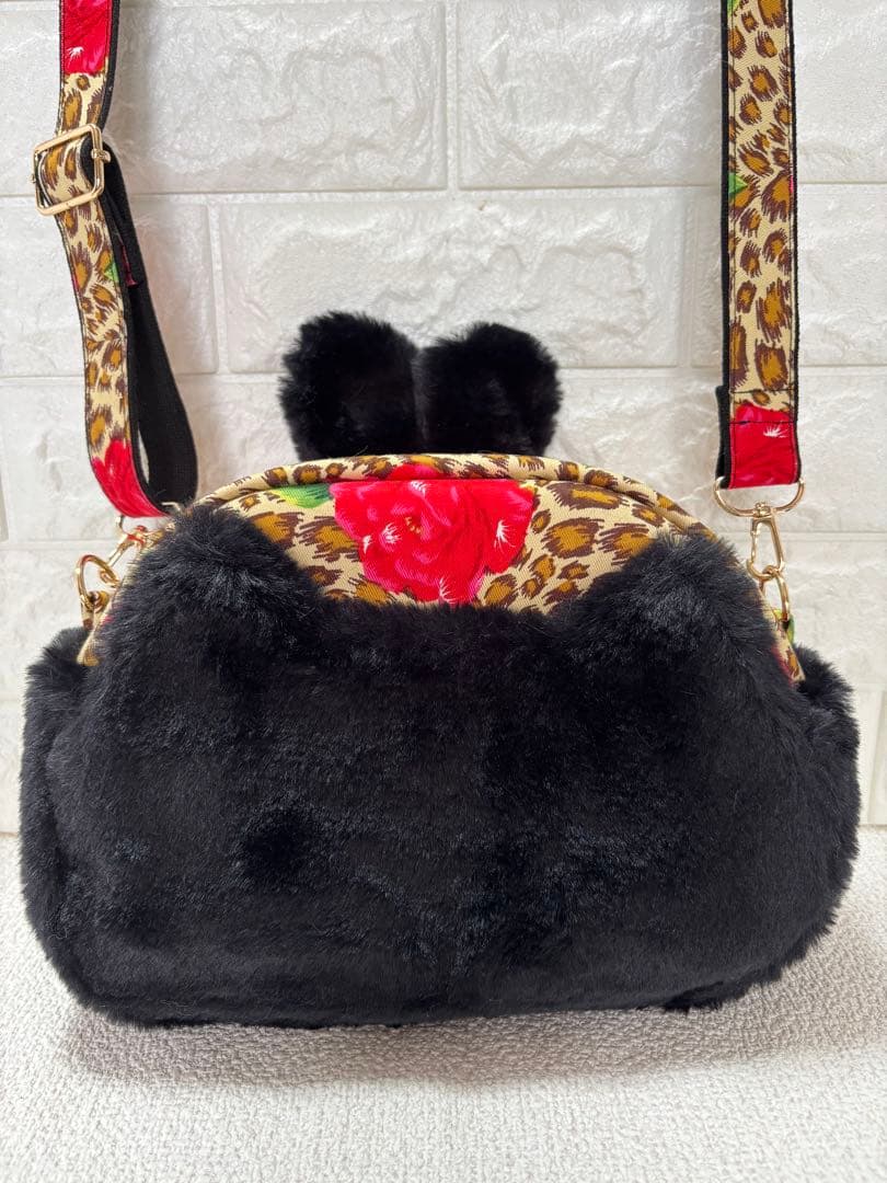 ゆ*ら様 コヤンイサムチョン　ハンドメイド　ファーショルダーバッグ　クロうさちゃ