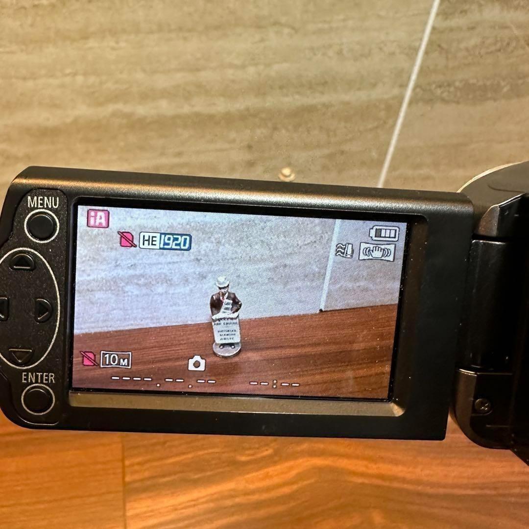 Panasonic HC-V210M-R ビデオカメラ 2256