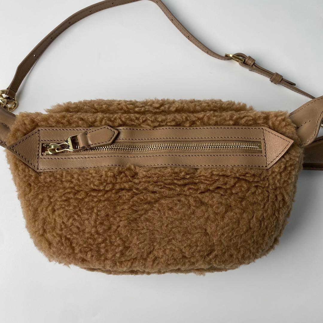 マックスマーラ MaxMara テディベア ボア ボディバッグ ウエストポーチ.