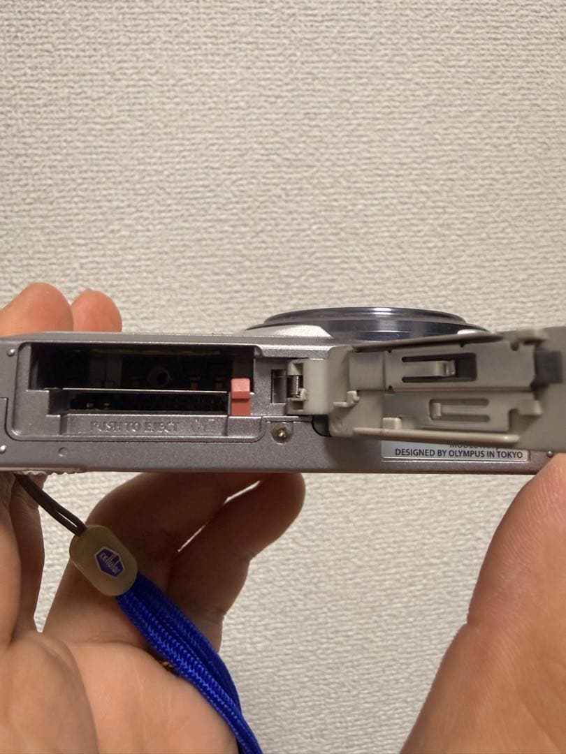 OLYMPUS μ-7050 コンパクトデジタルカメラ