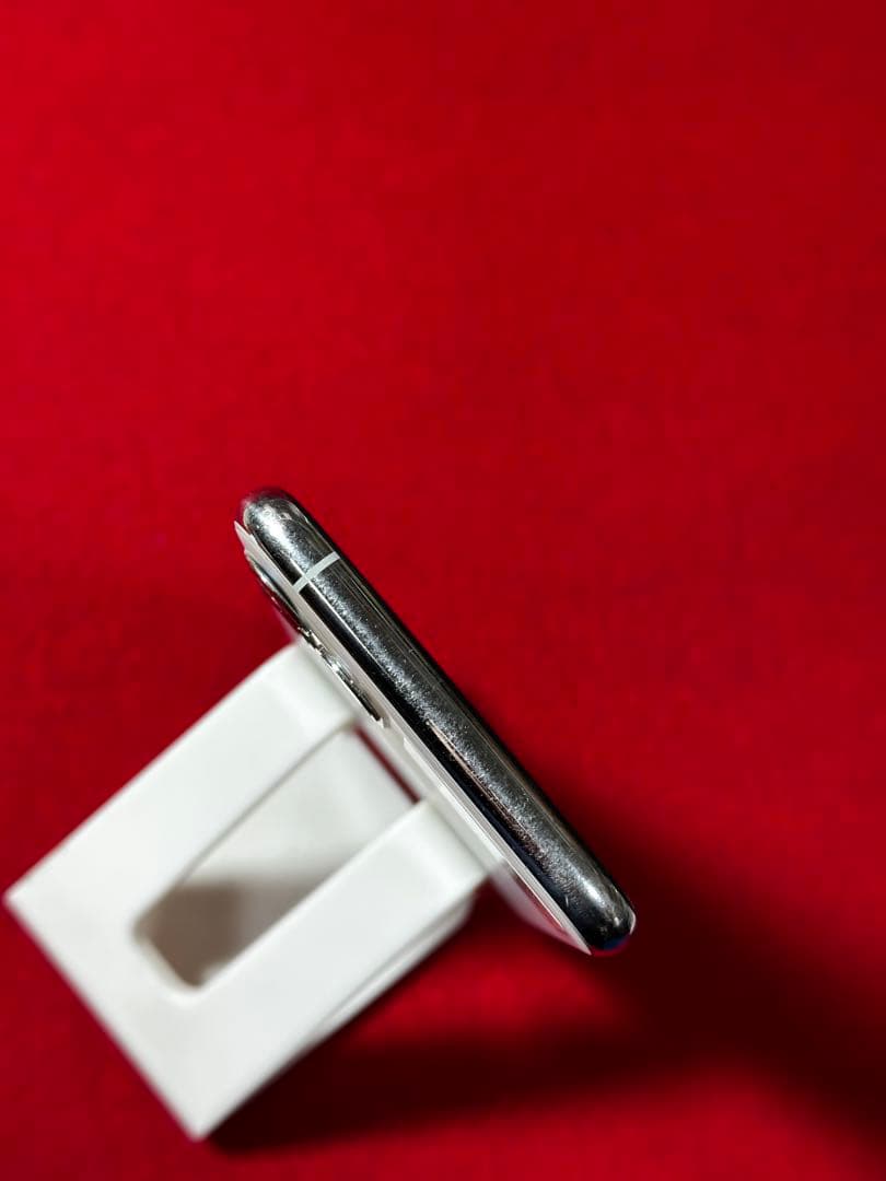 【8076】iPhone 11PROシルバー 64GB simフリー