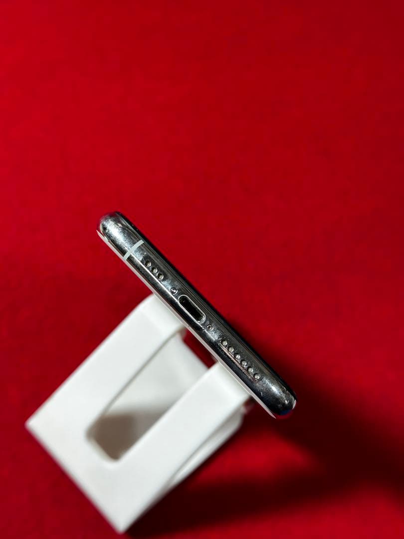 【8076】iPhone 11PROシルバー 64GB simフリー