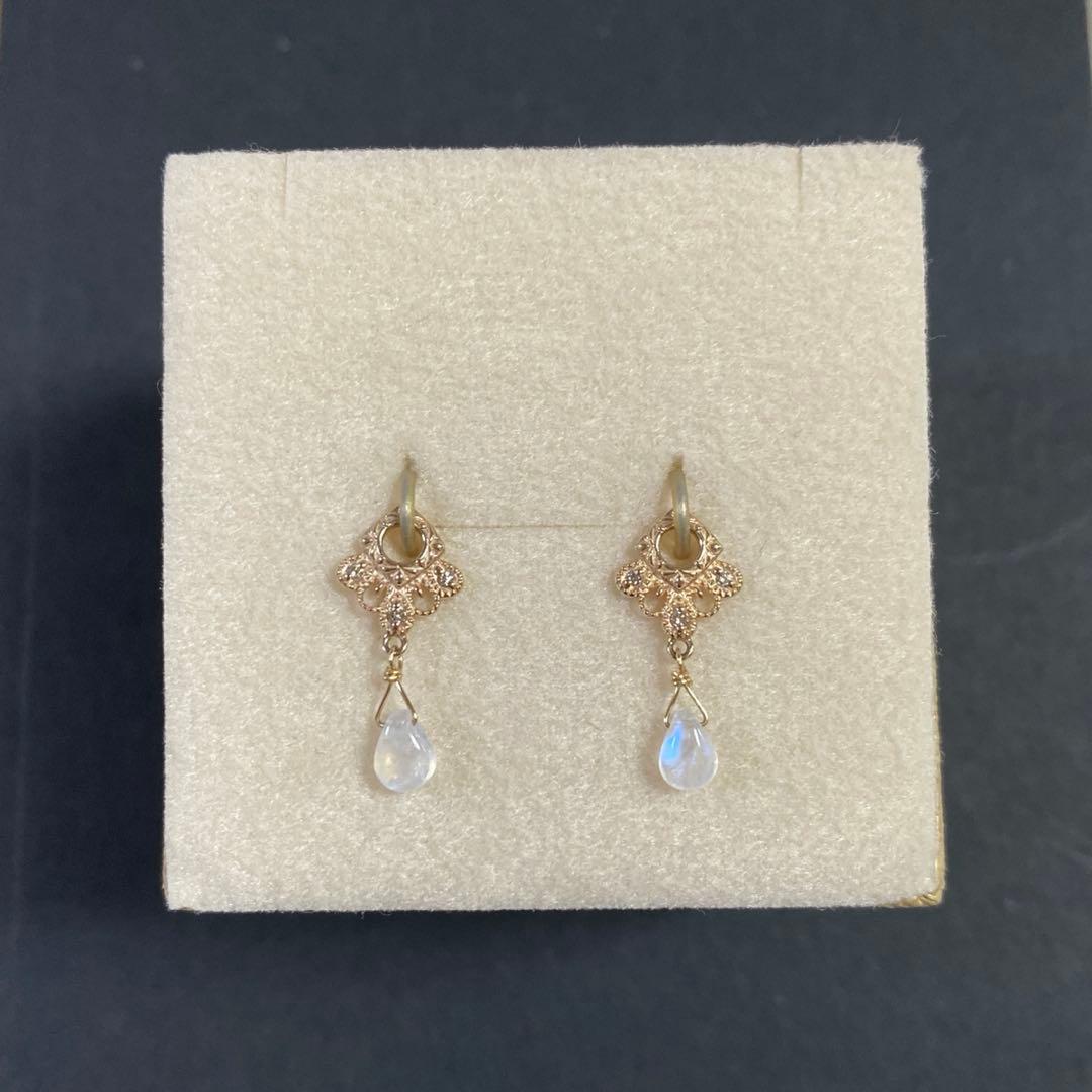 agete 34th K5ピアスチャーム ホワイトラブラドライト 向日葵 完売