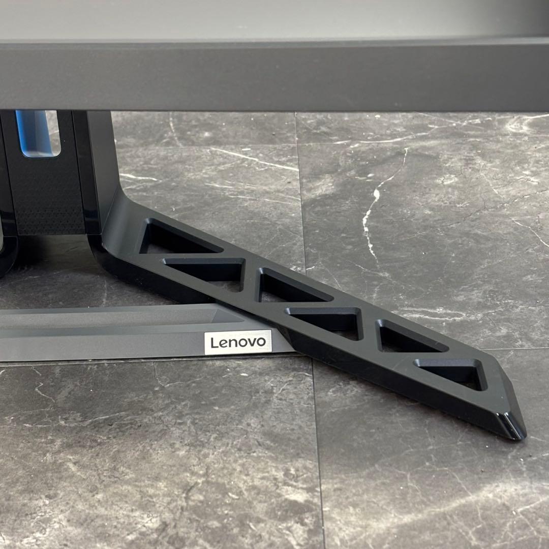 ＊大型湾曲モニター 2025年製 Lenovo LEGION 27インチ 曲面