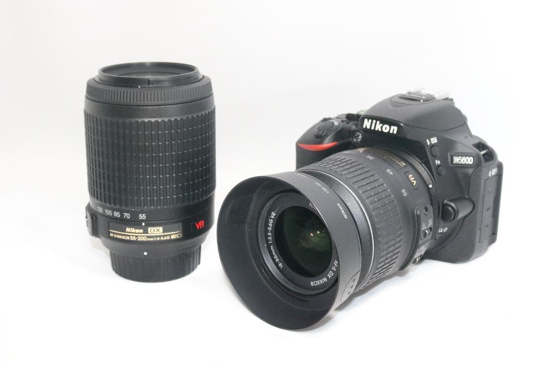 11/1まで美品⭐S回数少シリーズ最新！望遠レンズキット⭐️Nikon D5600
