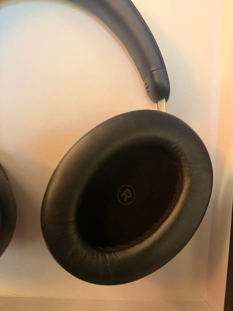 AKG N9 Hybrid ブラック　密閉型　ワイヤレスヘッドホン