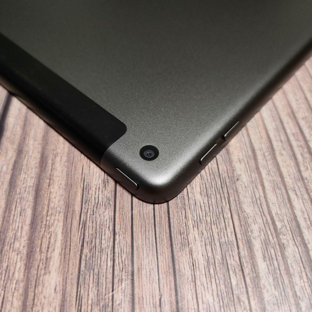 Apple iPad 第8世代 32GB SIMフリー