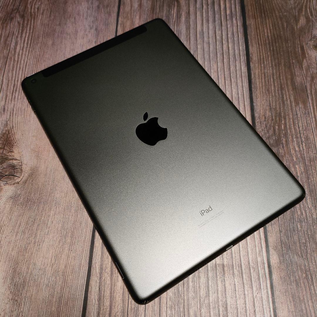 Apple iPad 第8世代 32GB SIMフリー