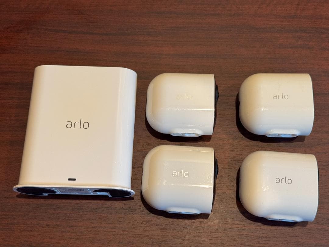 Arlo 4K Ultra 4台セット+多数おまけ付