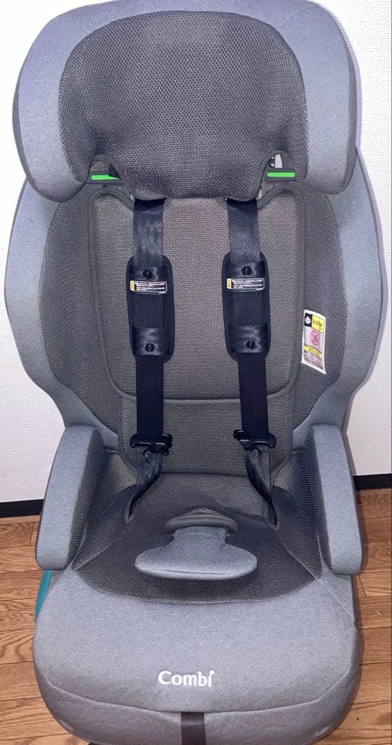 コンビ⭐️チャイルドシート　ジョイトリップアドバンスISOFIX クリーニング済み