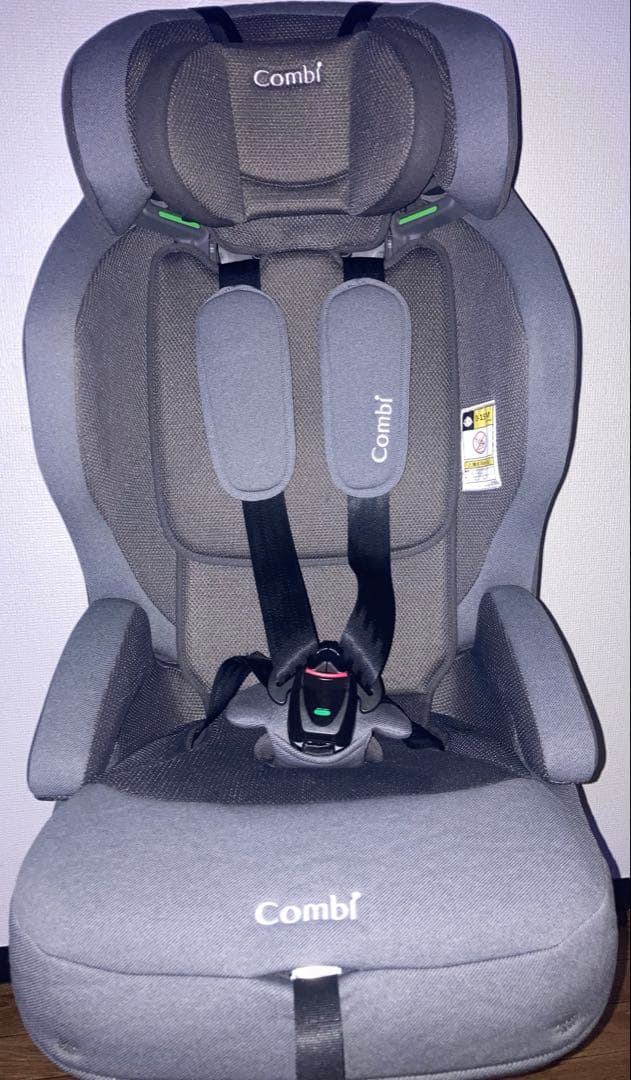 コンビ⭐️チャイルドシート　ジョイトリップアドバンスISOFIX クリーニング済み