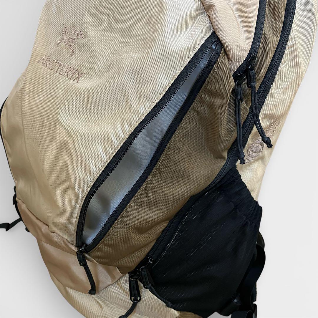 ARC'TERYX アークテリクス BEAMS 別注 マンティス 26 ベージュ