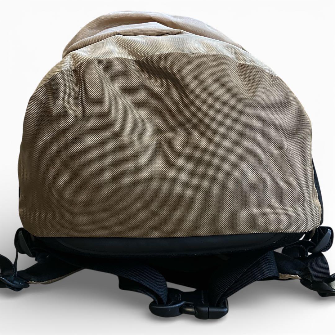 ARC'TERYX アークテリクス BEAMS 別注 マンティス 26 ベージュ