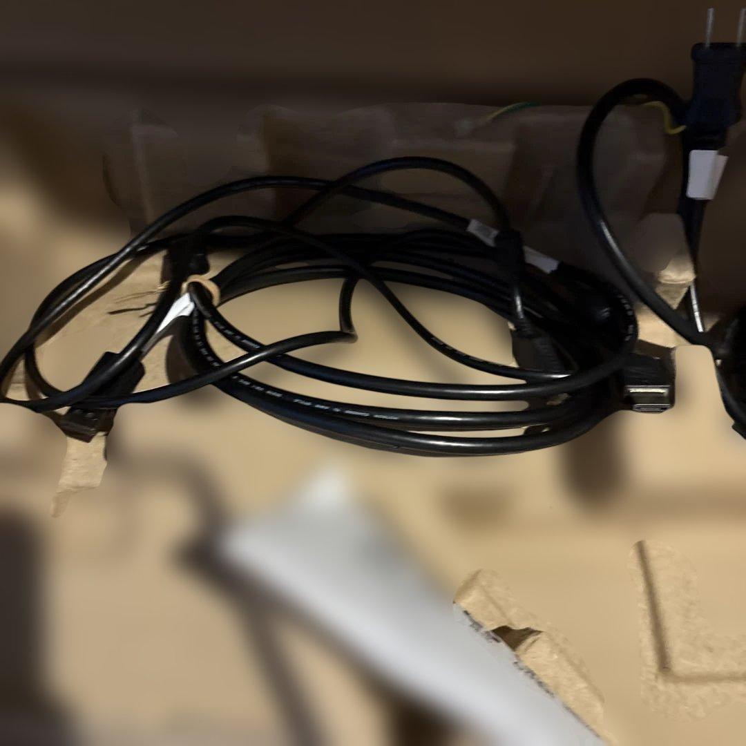 AOC 27G4/11 ゲーミングモニター 本体