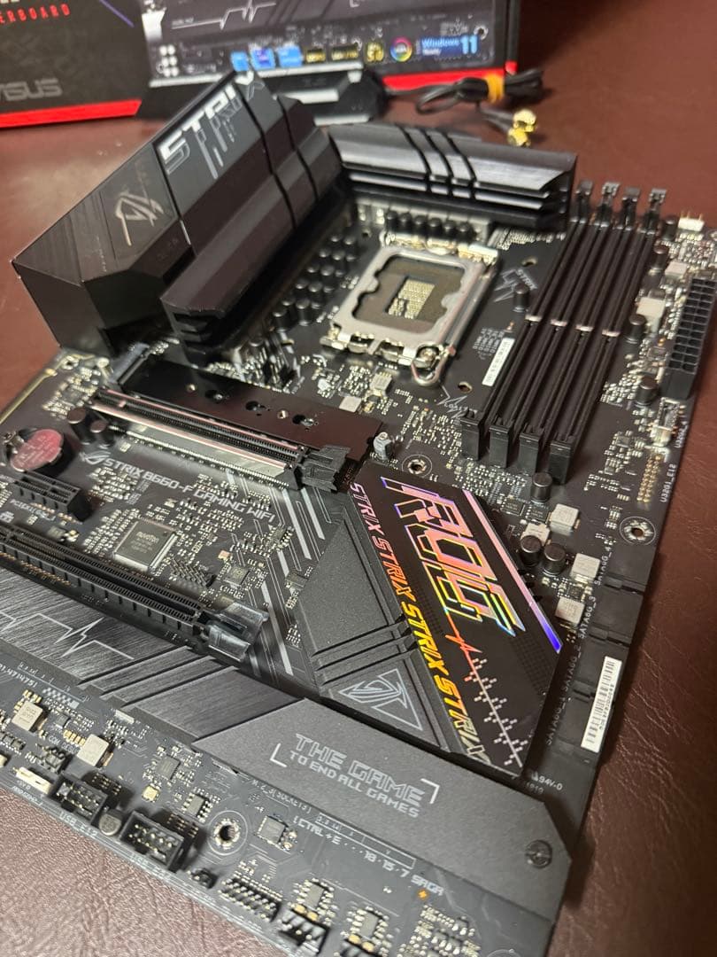 マザーボード ROG STRIX B660-F GAMING WIFI