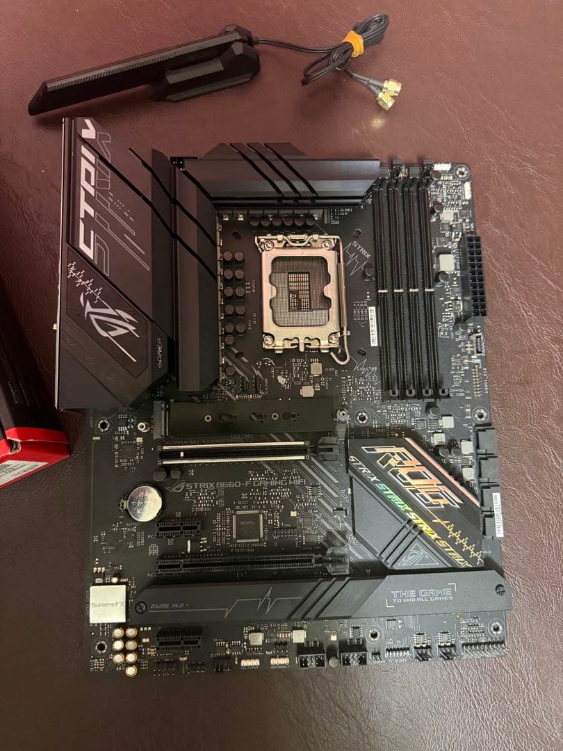 マザーボード ROG STRIX B660-F GAMING WIFI