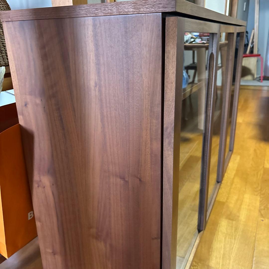 無印良品ガラス扉キャビネット