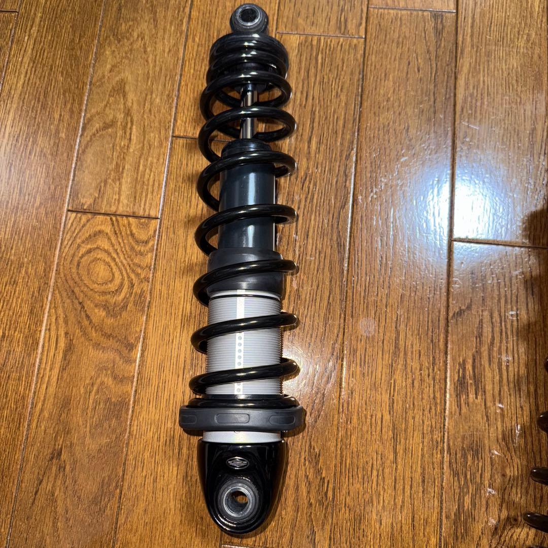 RH975 RH975S 純正サスペンション　ナイトスター純正サスペンション