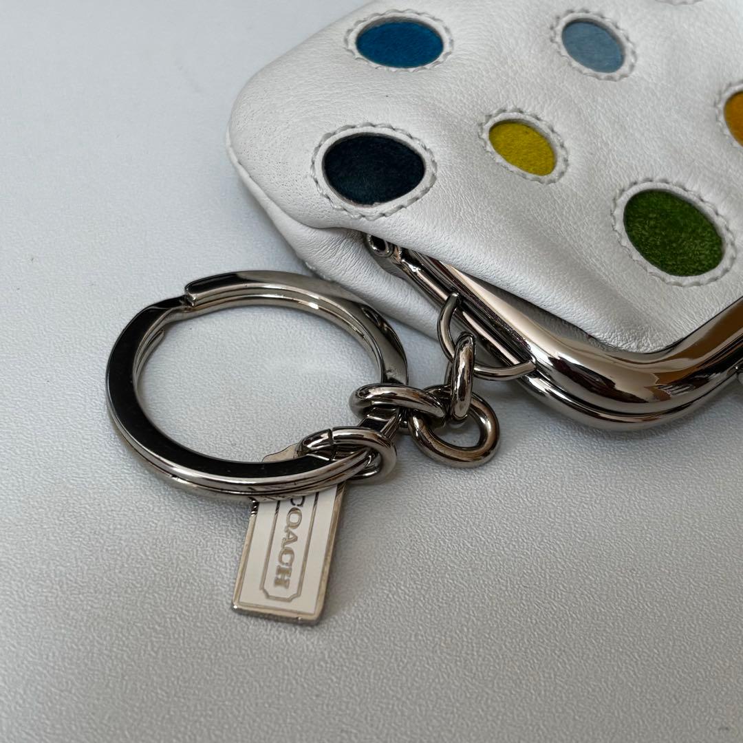 新品 COACH コーチ がま口 キーホルダー 財布 ドット カラフル ホワイト