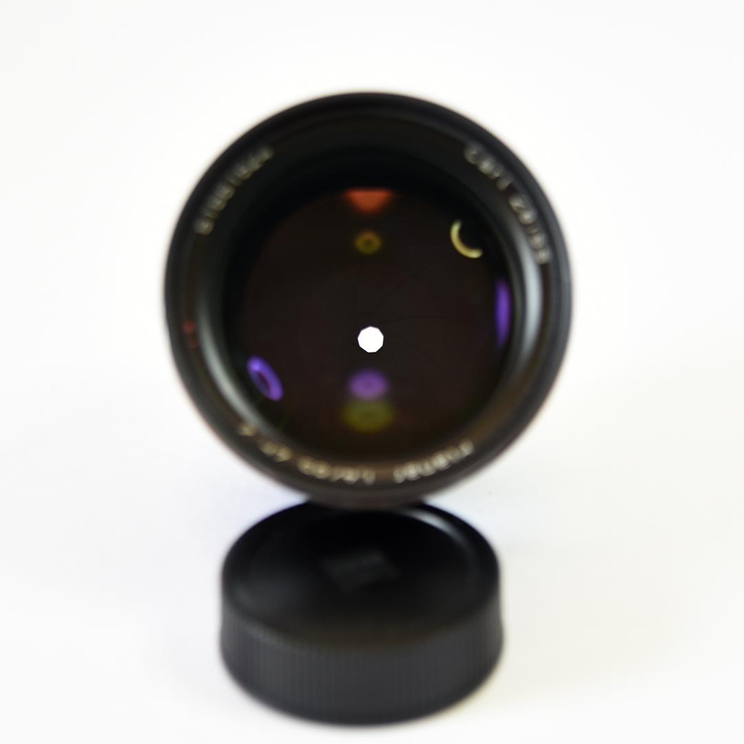 【新品同様】Planar 1.4/85 ZF.2【ニコンマウント】