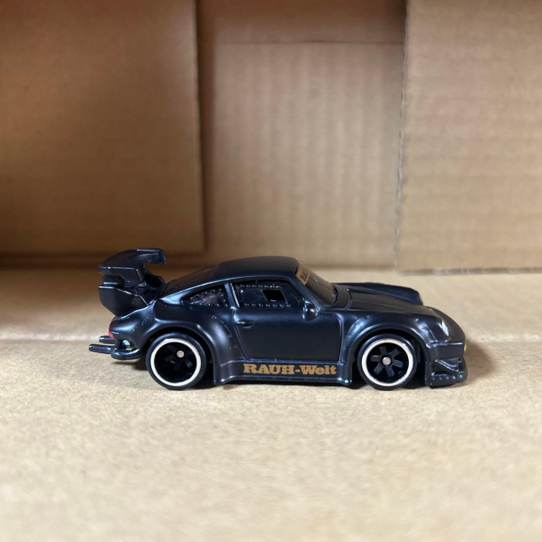 ホットウィール　1/64 RAUH-Welt ポルシェ　930 RWB