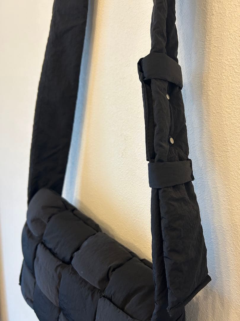 BOTTEGA VENETA パデットカセットナイロン 黒 保存袋