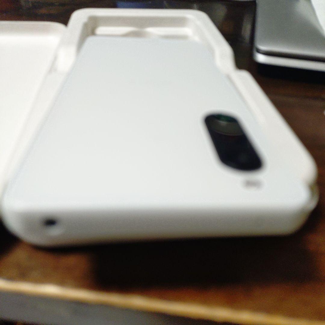 【箱あり】Xperia10V SOG11 ホワイト au simフリー