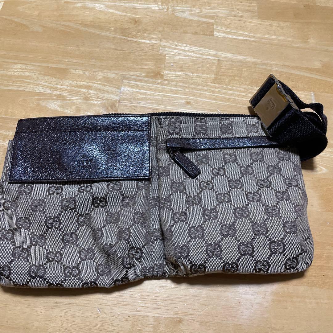 GUCCIヒップバック