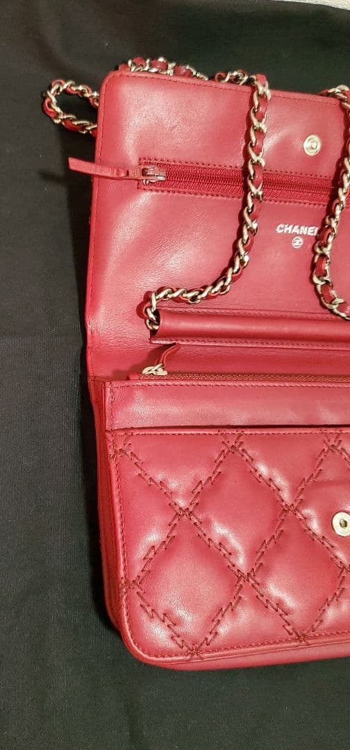 【美品】CHANEL 18番台 マトラッセ SV金具 レザー チェーンウォレット