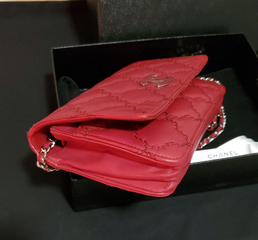 【美品】CHANEL 18番台 マトラッセ SV金具 レザー チェーンウォレット