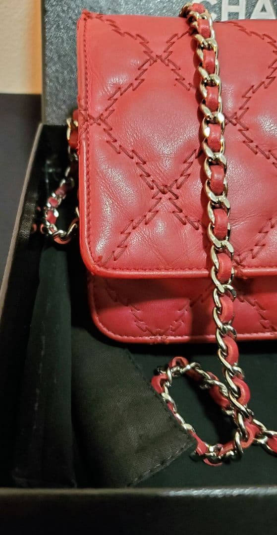 【美品】CHANEL 18番台 マトラッセ SV金具 レザー チェーンウォレット