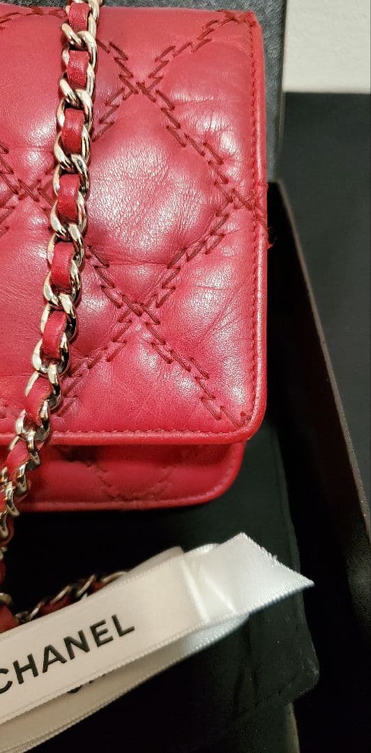 【美品】CHANEL 18番台 マトラッセ SV金具 レザー チェーンウォレット