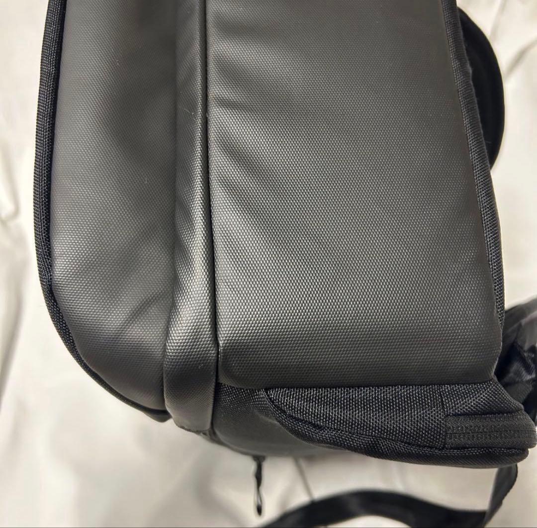 【美品】Incase インケース ARC Daypack ブラック リュック