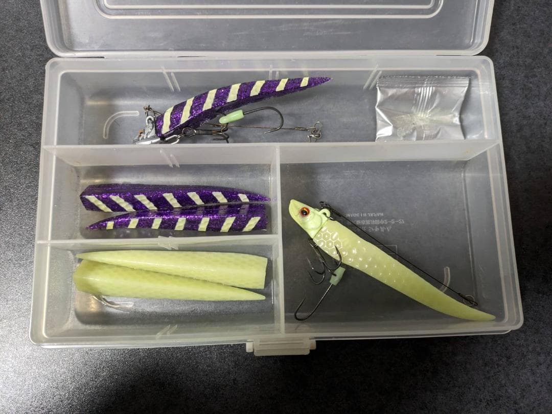 総計100点以上！コモモ＆エリ10　シーバスルアー多め　ワインドなどまとめ売り！