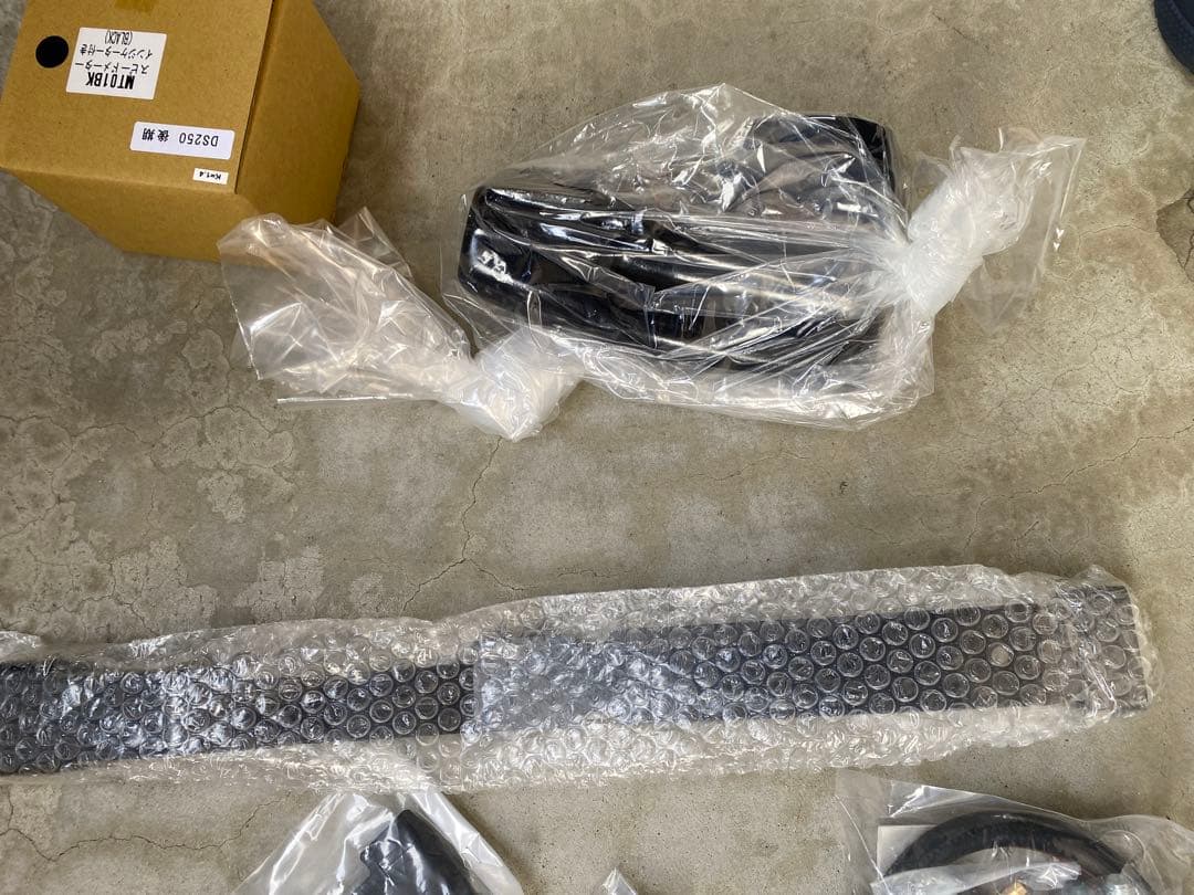 ドラッグスター250 スポーツタンク　新品　t&f