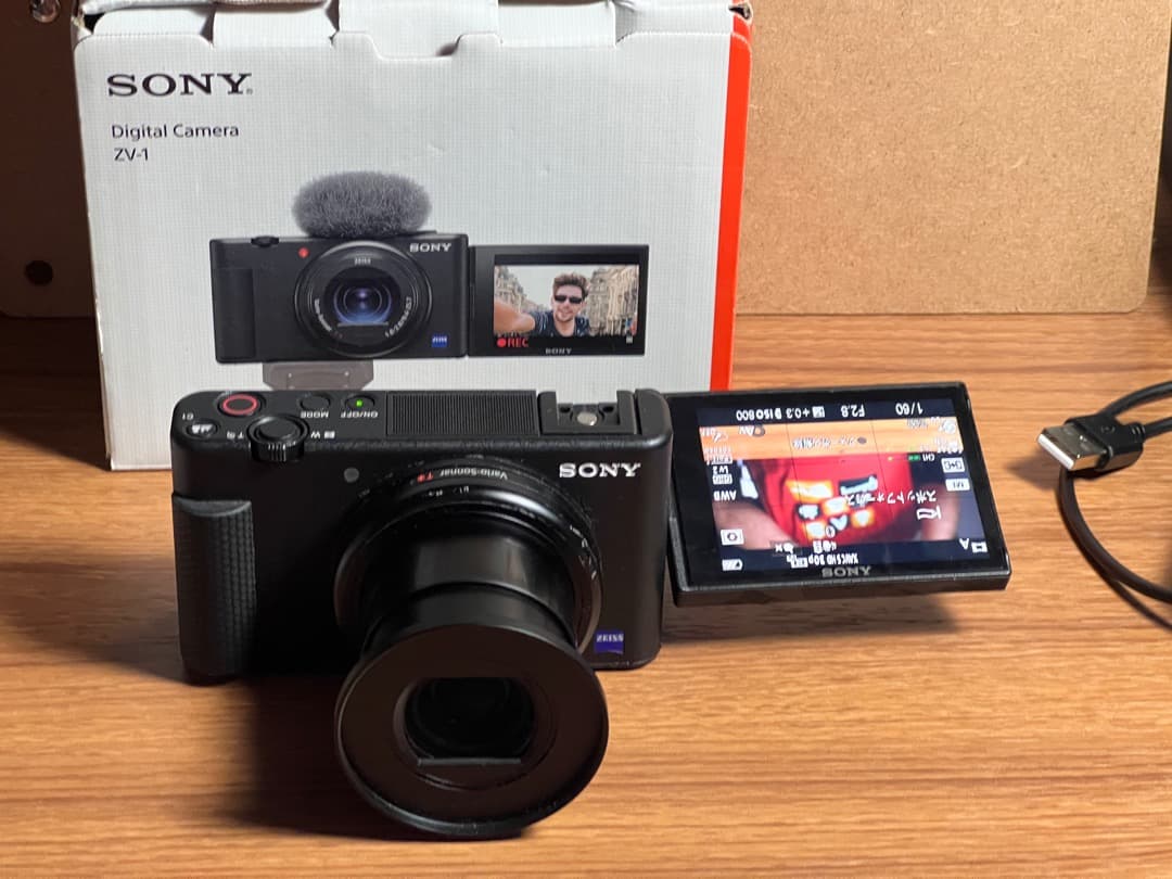 SONY VLOGCAM ZV-1 ＋広角レンズ＋外付マイク＋バッテリ充電器