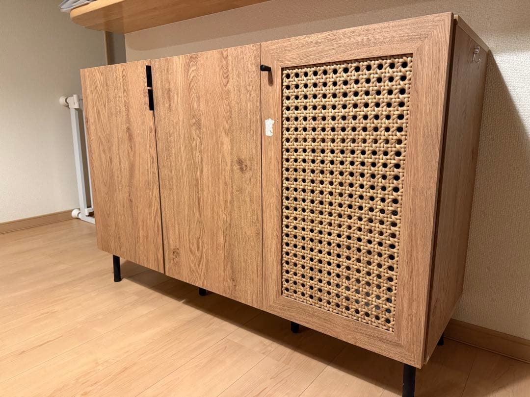 ラタン調キャビネット　リビングボード　ロウヤ　LOWYA 木目調