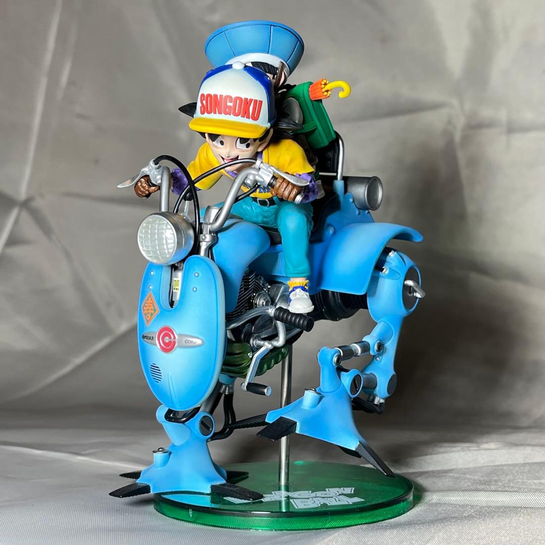 LGスタジオ バイク 悟空＆悟飯フィギュア 海外正規品 ドラゴンボールスタチュー