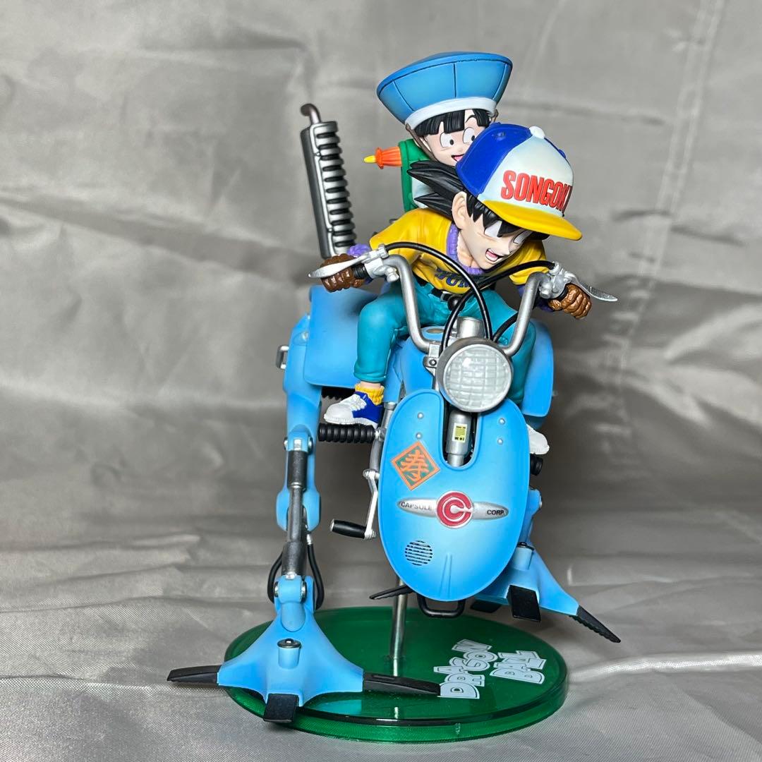 LGスタジオ バイク 悟空＆悟飯フィギュア 海外正規品 ドラゴンボールスタチュー