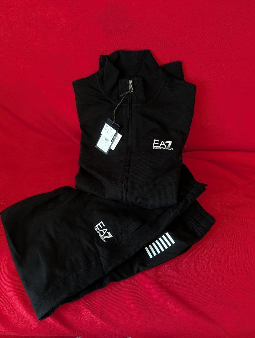 サ*ン様 エンポリオアルマーニ EMPORIO ARMANI EA7 セットアッ