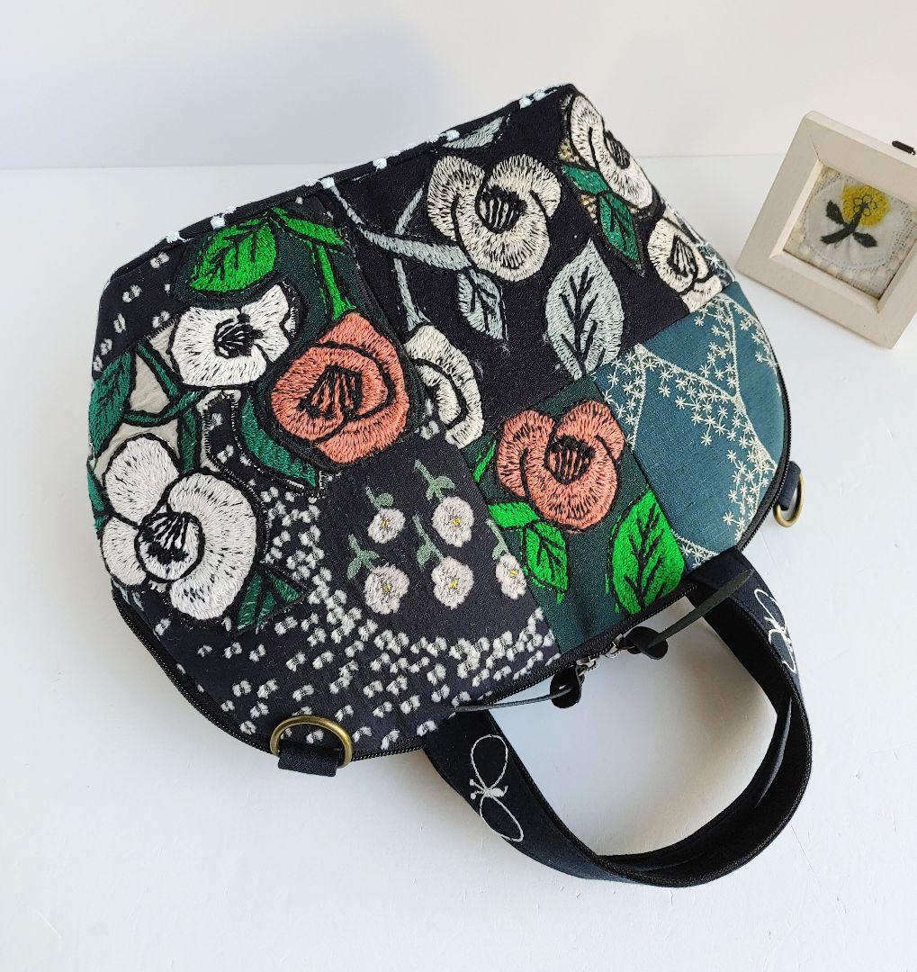 ミナペルホネン　swing camellia　バラードパッチ　ミニサイズ