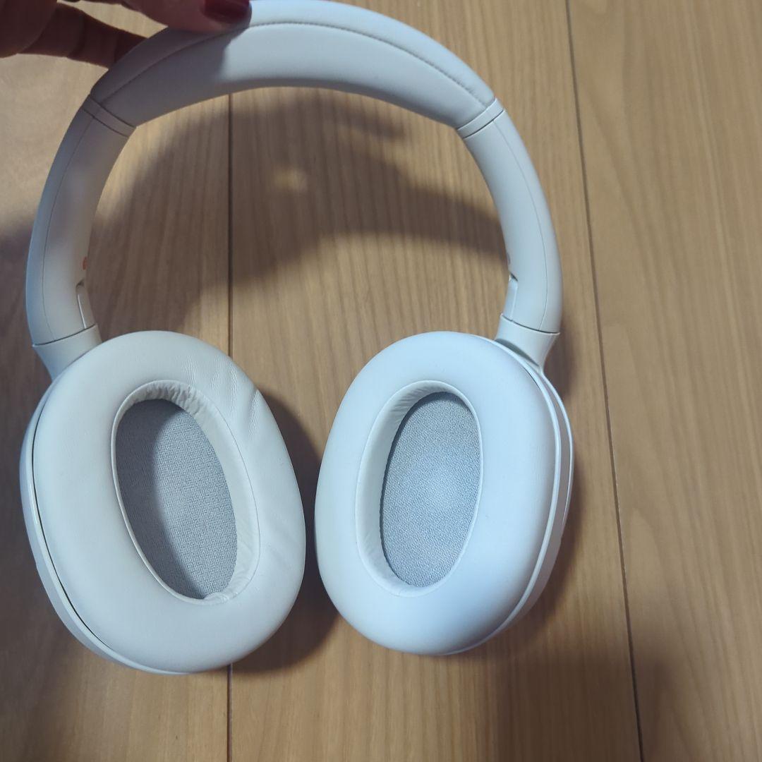 SONY ULT ワイヤレスヘッドホン ホワイト ケース付き
