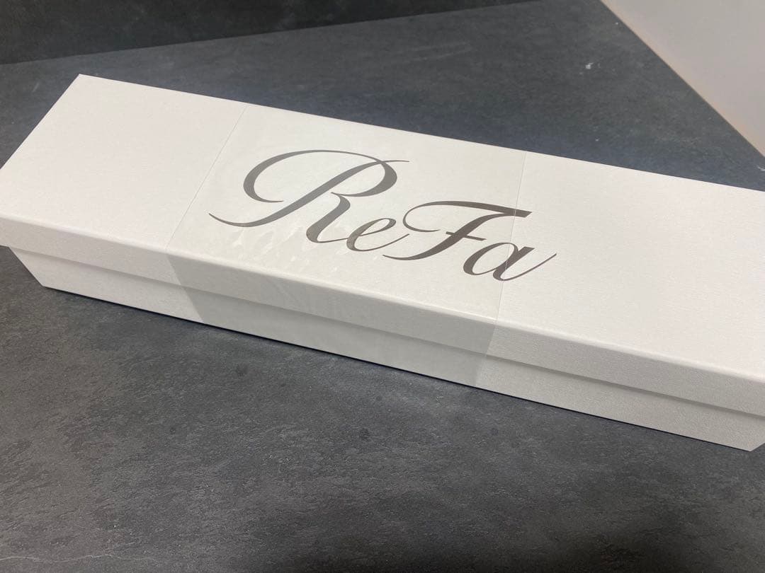 2024年製 新品未使用　ReFa リファ ストレートアイロン プロ ホワイト